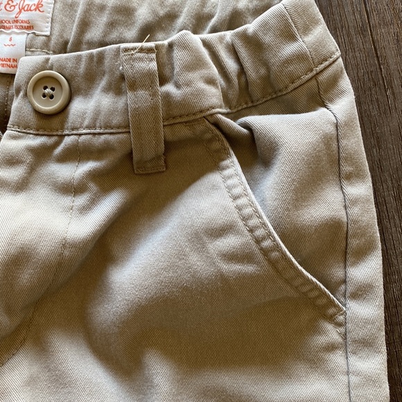 CAT & JACK| boys uniform khaki shorts 8 - Picture 5 of 8